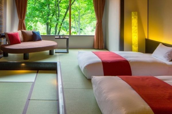 Hoshino Resort Oirase Keiryu Hotel (Towada-shi)